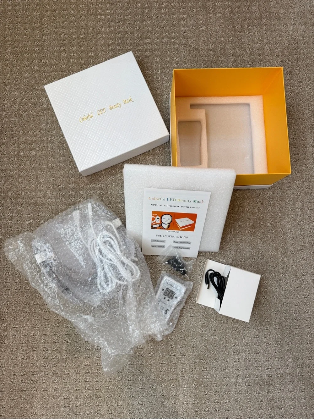 - White and Gold LED Skincare Mask